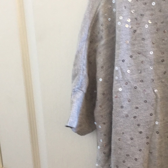 FINAL MARKDOWN Ladies Jennifer Lopez knit top medium - Picture 2 of 4